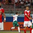 اكتفت بلغاريا بنقطة واحدة من تعادلها مع ضيفتها مالطا 1-1 في مباراتهما بالمجموعة الثامنة في تصفيات بطولة اوروبا لكرة القدم 2016 الاحد. حيث افتتحت بلغاريا التسجيل في وقت مبكر بعد […]